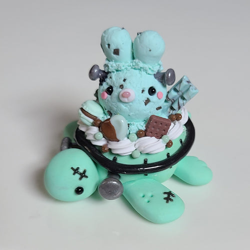 Halloween Party Shock-a-late Mint Dessertle